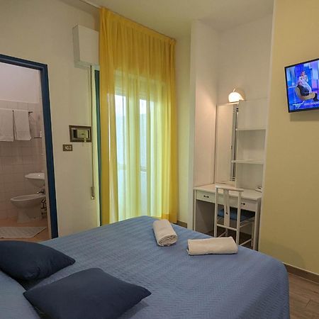 Hotel Tivoli Misano Adriatico Eksteriør bilde