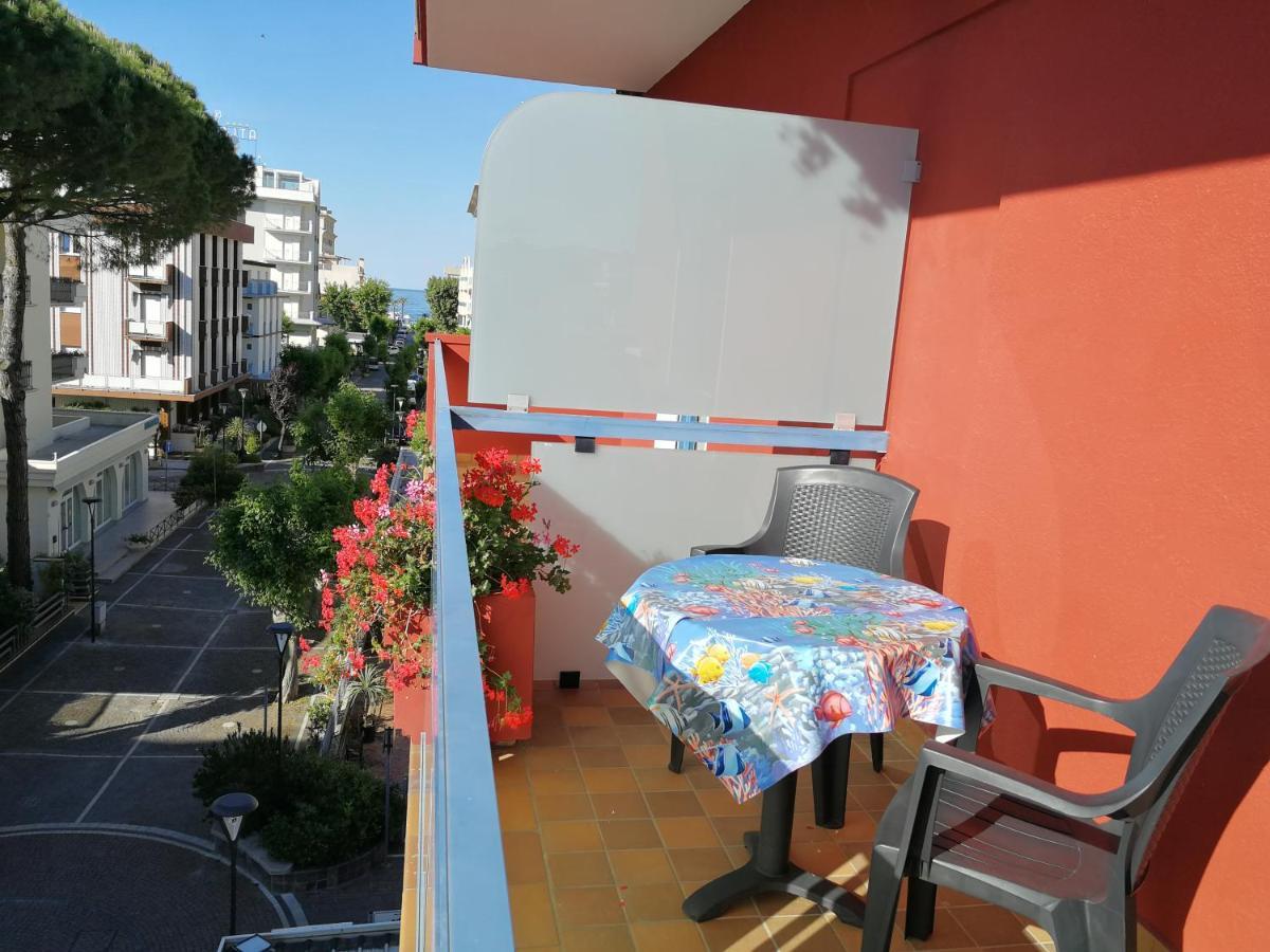 Hotel Tivoli Misano Adriatico Eksteriør bilde