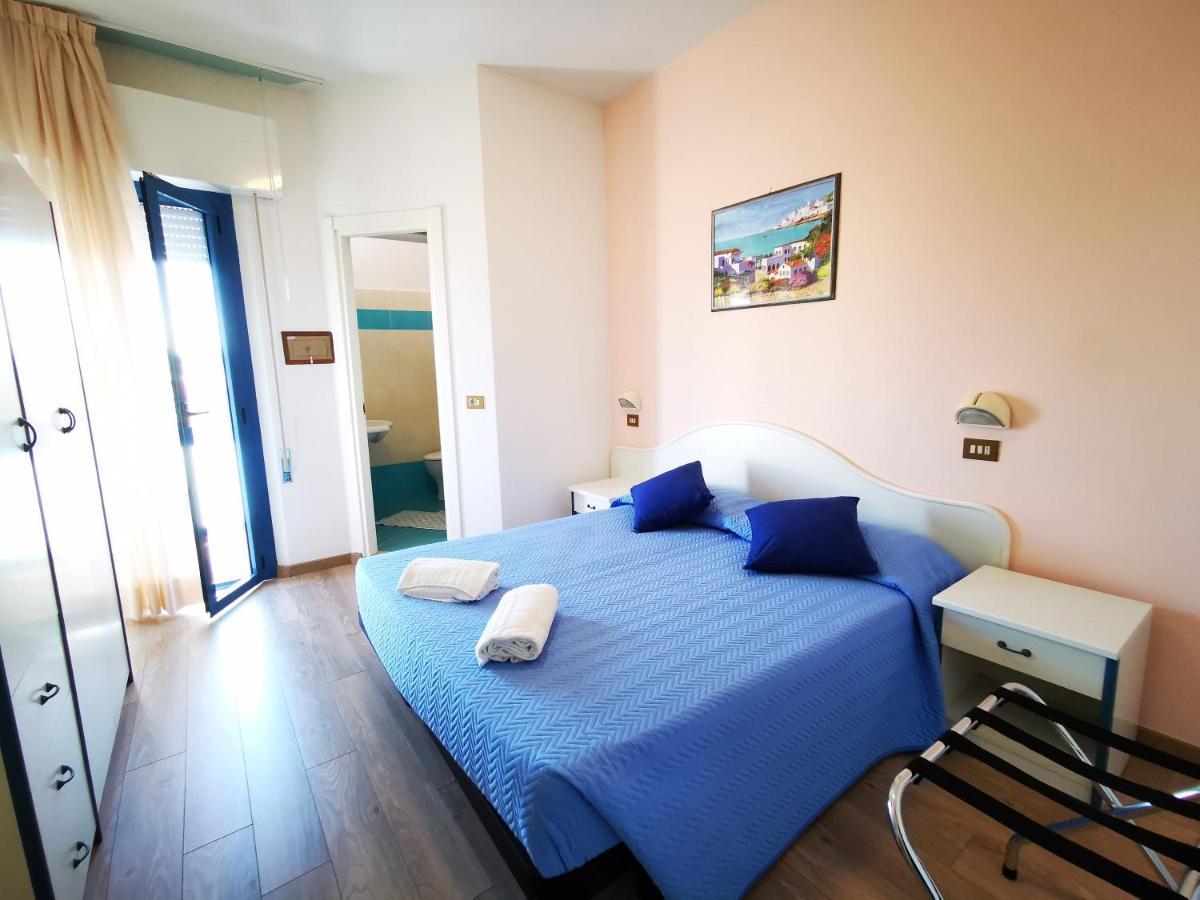 Hotel Tivoli Misano Adriatico Eksteriør bilde